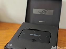 Unboxing Asus ROG Phone 9 Pro, HP Gaming yang Makin Fun