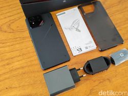 Unboxing Asus ROG Phone 9 Pro, HP Gaming yang Makin Fun