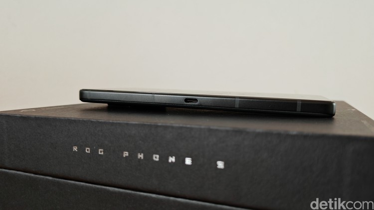Unboxing Asus ROG Phone 9 Pro Unboxing Asus ROG Phone 9 Pro
