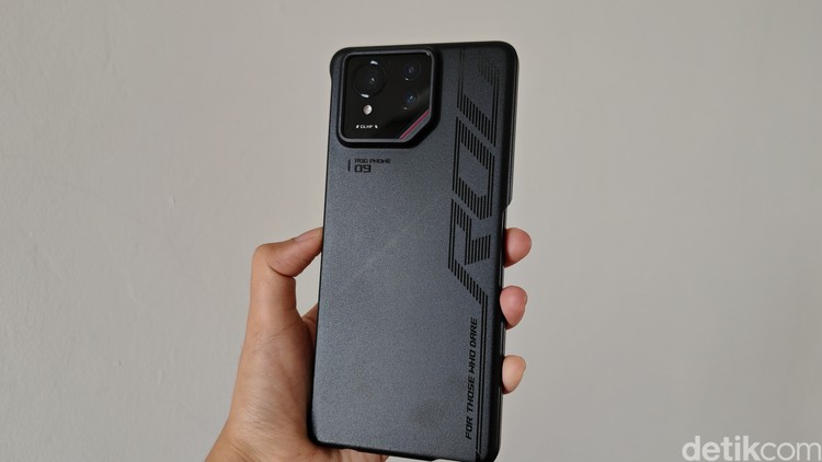 Unboxing Asus ROG Phone 9 Pro Unboxing Asus ROG Phone 9 Pro