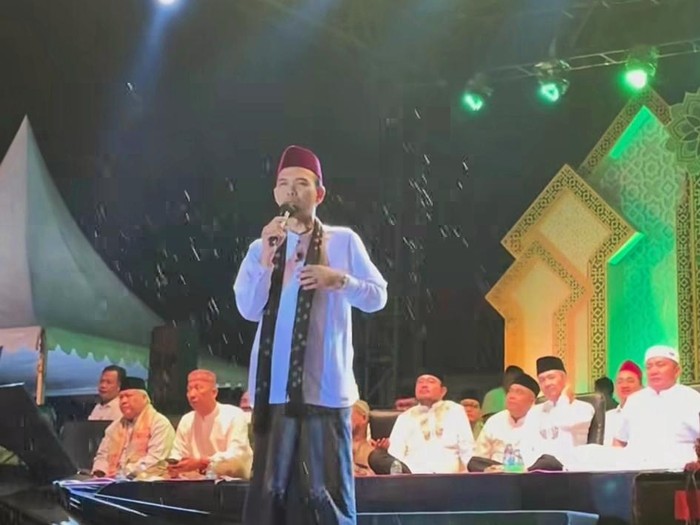 Ustaz Abdul Somad ceramah di BKB Palembang