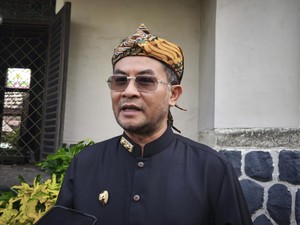 Sorotan Pakar Politik Unisba soal Sentilan Wagub Erwan ke Sekda