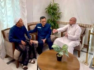 Andre Rosiade-KJRI Jeddah Kunjungi Jemaah Umrah Korban Kecelakaan Bus di Saudi