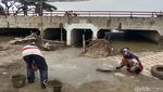 Warga Indramayu Siapkan Jalur Kolong Jembatan untuk Lintasi Pantura