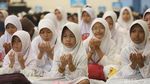 57.600 Anak Yatim-Lansia Dapat Paket Ramadan