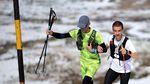 Aksi Pelari Tunanetra Mendaki Gunung Setinggi Everest di Bulgaria