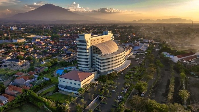Aston Cirebon
