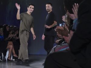 Loewe Tunjuk Duo Desainer Pendiri Proenza Schouler, Gantikan Jonathan Anderson