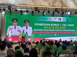 Gubsu Bobby Sentil Kadispora-Pj Sekda soal Bonus PON 2024: Tak Koordinasi