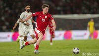 Dengan kerja keras para pemain di atas lapangan di ribuan penonton, akhirnya Indonesia mampu menang atas Bahrain dengan skor 1-0. Tentunya dalam pertandingan tersebut salah satu pemain Indonesia yang menjadi sorotan adalah sang pencetak gol tunggal itu yakni Ole Lennard ter Haar Romenij atau akrab dikenal Ole Romeny.  
