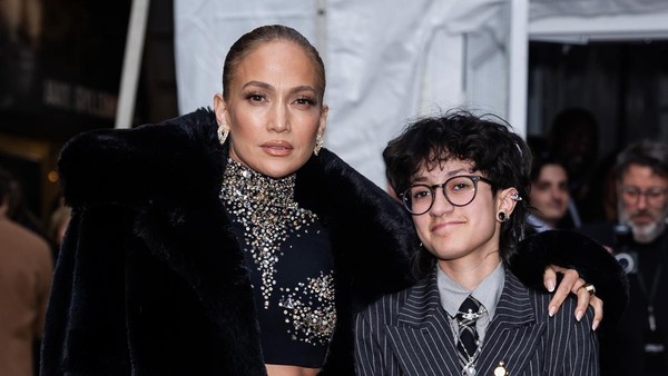 Kontroversi 8 Artis Hollywood Mendukung Anak yang LGBT, Tuai Kritik