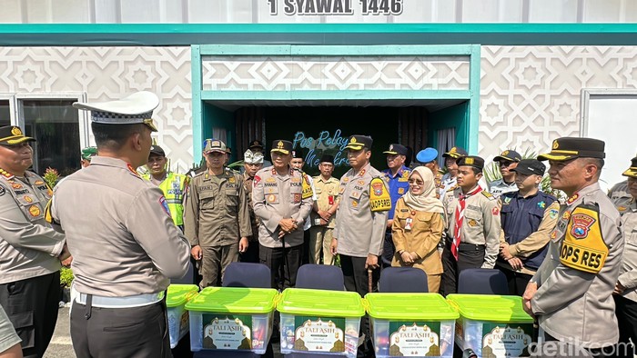 Kapolda Jatim di simpang Mengkreng