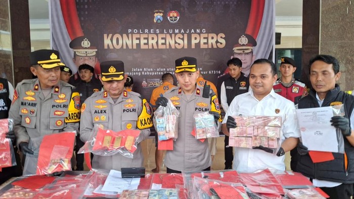 Kapolres Lumajang AKBP Alex Sandy Siregar
