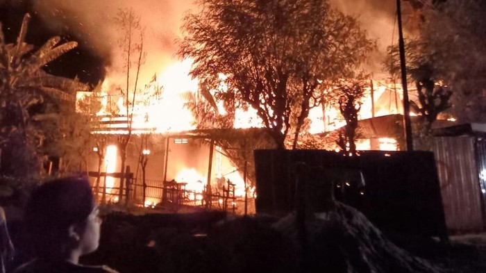 Kebakaran rumah di Polewali Mandar (Polman).