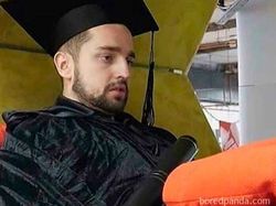 Meme Susahnya Jadi Orang Dewasa, Mau TK Lagi