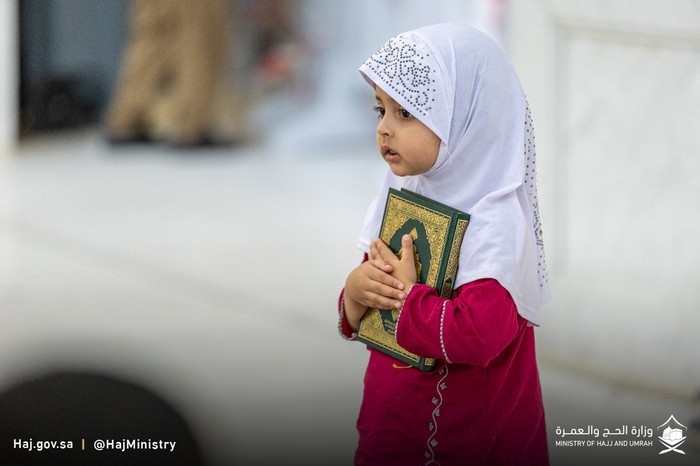 Mereka yang memuliakan Al-Qur'an di waktu yang diberkahi Mereka yang memuliakan Al-Qur'an di waktu yang diberkahi. Ramadan 1446 H/2025 M.