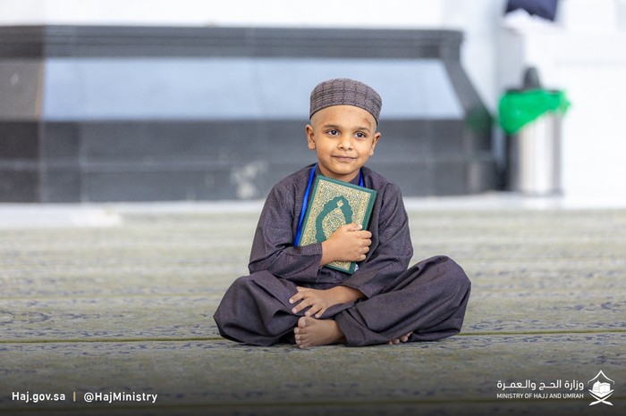 Mereka yang memuliakan Al-Qur'an di waktu yang diberkahi Mereka yang memuliakan Al-Qur'an di waktu yang diberkahi. Ramadan 1446 H/2025 M.