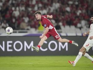 Kerennya Gol Ole Romeny