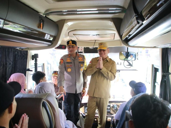 Pelepasan keberangkatan ratusan pemudik di Pontianak