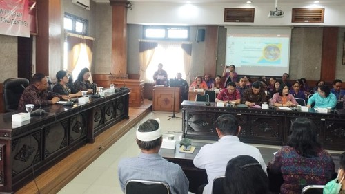 Pemerintah Kabupaten (Pemkab) Gianyar menggelar Rembuk Stunting dan Pelaksanaan Program Genting di Ruang Rapat Bappeda Gianyar, Selasa (25/3/2025). (IST)