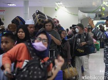 Pemudik Laut Padati KM Dobon Solo di Tanjung Priok
