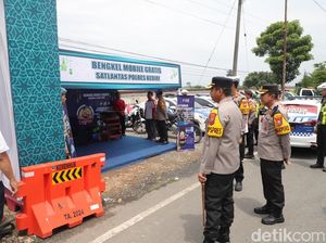 Sambut Pemudik, Polres Kediri Sediakan Montir Gratis di Pos Yan Mengkreng