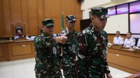 Singkat cerita, terjadi transaksi jual beli mobil yang belakangan diketahui hasil penggelapan oleh Hendri. Ilyas selaku bos rental pun mengejar mobil itu dengan cara melacak GPS.  