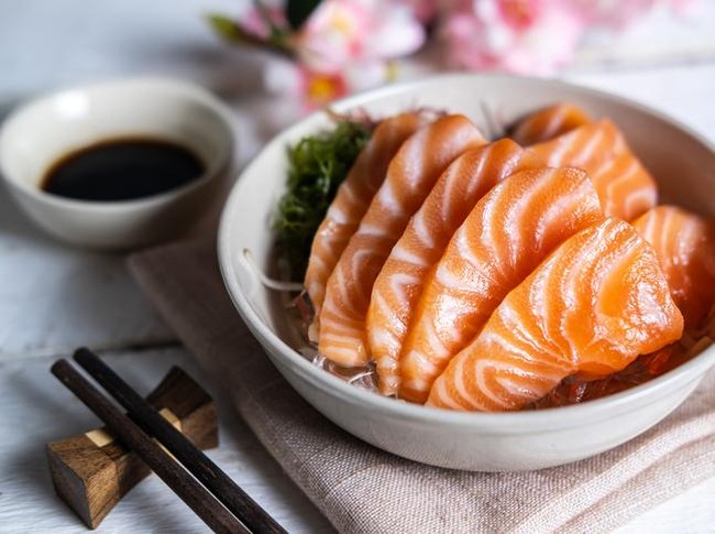 Salmon sushi bukan asli Jepang Salmon Sushi Bukan Asli Jepang, Ternyata Diperkenalkan oleh Negara Ini