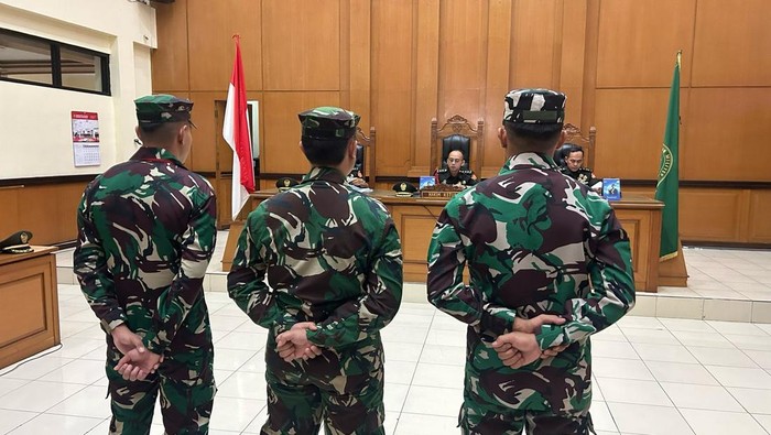 Sidang vonis prajurit TNI AL tembak bos rental mobil (Kadek/detikcom)