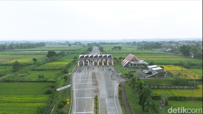 Tol Bandarkedungmulyo Jombang.