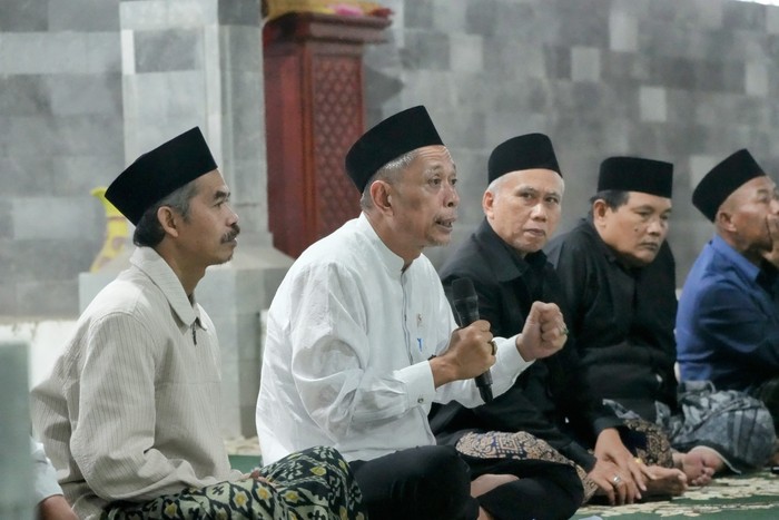Selama Ramadan, Menteri Sosial Saifullah Yusuf (Gus Ipul) dan Wamensos Agus Jabo mengunjungi berbagai kota untuk mengecek program Kemensos,