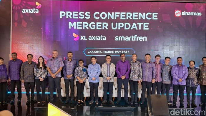 XL Axiata dan Smartfren Resmi Merger Jadi XLSmart
