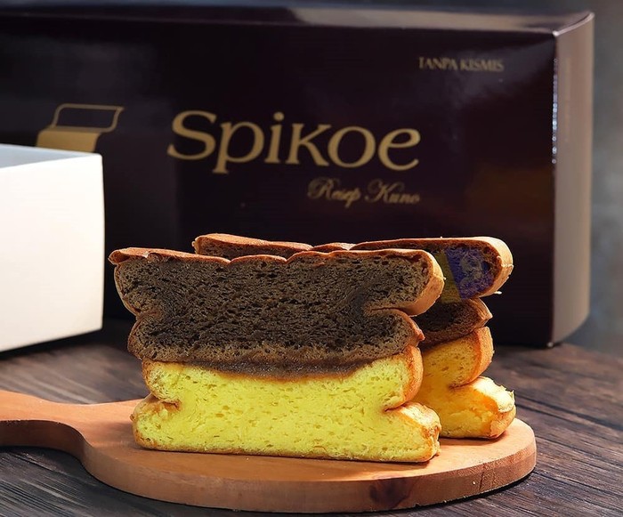 10 Oleh-oleh Makanan khas Surabaya, Cakue Paneleh hingga Spikoe 10 Oleh-oleh Makanan khas Surabaya, Cakue Paneleh hingga Spikoe