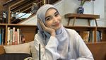 10 Potret Cut Intan Nabila yang Hobi Nongkrong di Kafe