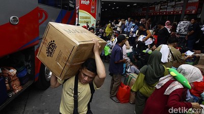 Arus Mudik di Terminal Kalideres Meningkat