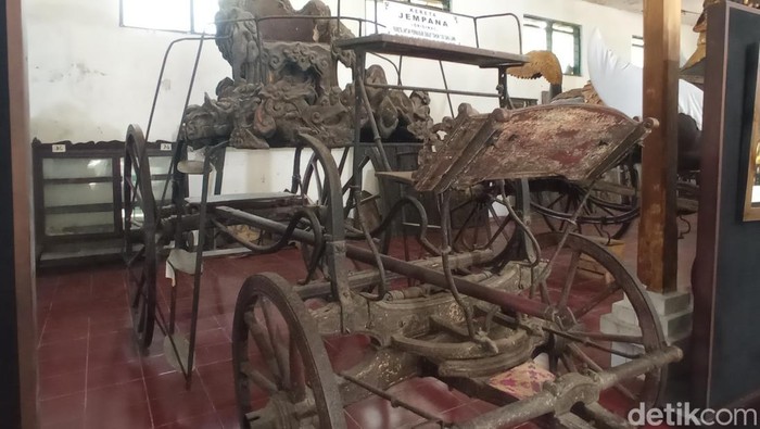 Benda Pusaka di Keraton Kanoman Cirebon