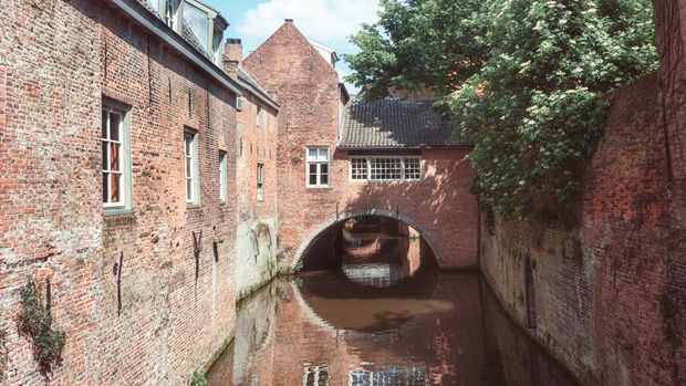 Binnendieze, kanal kuno di Den Bosch, Belanda