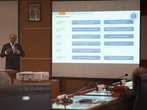 Temukan Solusi Integrasi EBT, Direktur PLN Suroso Raih Gelar Doktor ITB