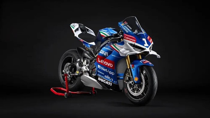 Ducati Panigale V4 Tricolore