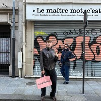 Jaket kulit membuat gaya Ole makin edgy dan terlihat lebih mature. (Foto: Instagram/@oleromeny️️)