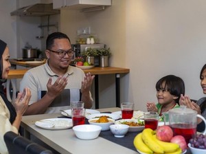Doa Makan Sahur Sesuai Sunnah Lengkap: Arab, Latin, dan Artinya