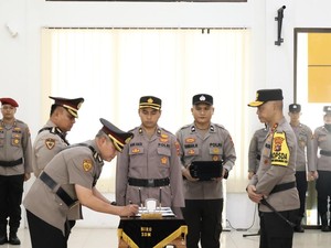 3 Pejabat Utama Polda Babel dan 5 Kapolres Dilantik, Ini Sosoknya
