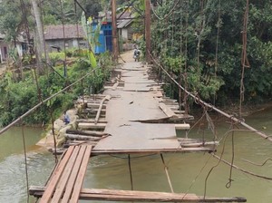 Pemprov Banten Akan Perbaiki Jembatan Gantung Rusak di Desa Citorek Lebak