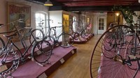 Nationaal Fietsmuseum Velorama adalah museum sepeda yang ada di Kota Nijmegen, museum tersebut satu-satunya museum yang mendedikasikan sejarah persepedaan di Belanda. Di bangun di tahun 1998, yang memamerkan ratusan sepeda dari berbagai zaman. (Dok. Nationaal Fietsmuseum Velorama)  