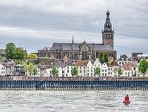 Kota Kelahiran Ole Romeny: Nijmegen, Kota Tua Belanda dengan Keindahannya