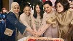 Krisdayanti Kompak Makan Bareng Raul Lemos dan Keluarga Anang