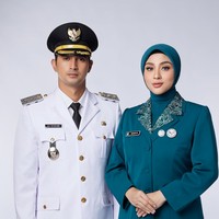 Ali Syakieb diketahui telah terpilih sebagai Wakil Bupati Bandung periode 2024-2029. Dengan demikian sang istri, Margin, turut bertugas mendampingi suami sebagai istri Wakil Bupati Bandung. Foto: Instagram/@aldiphotoofficial