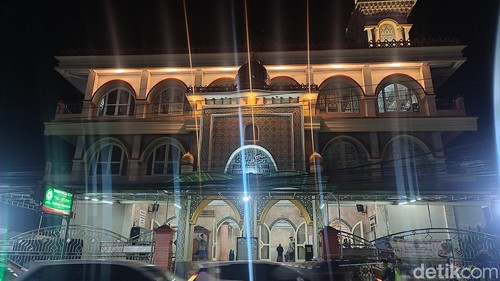 Masjid Besar Al-Huda, Desa Abiantuwung, Kecamatan Kediri, Tabanan.