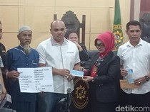 Cek Rp 3,3 M di Tangan Keluarga Mat Solar, H Idris Dapat Bagian Rp 1,1 M