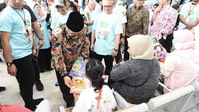 Potret Mudik Asyik Baca Buku, 20 Ribu Buku Disebar Gratis Temani Anak Mudik